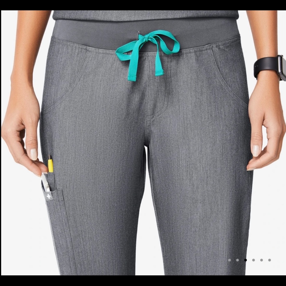 Figs Kade Cargo Scrub Pants